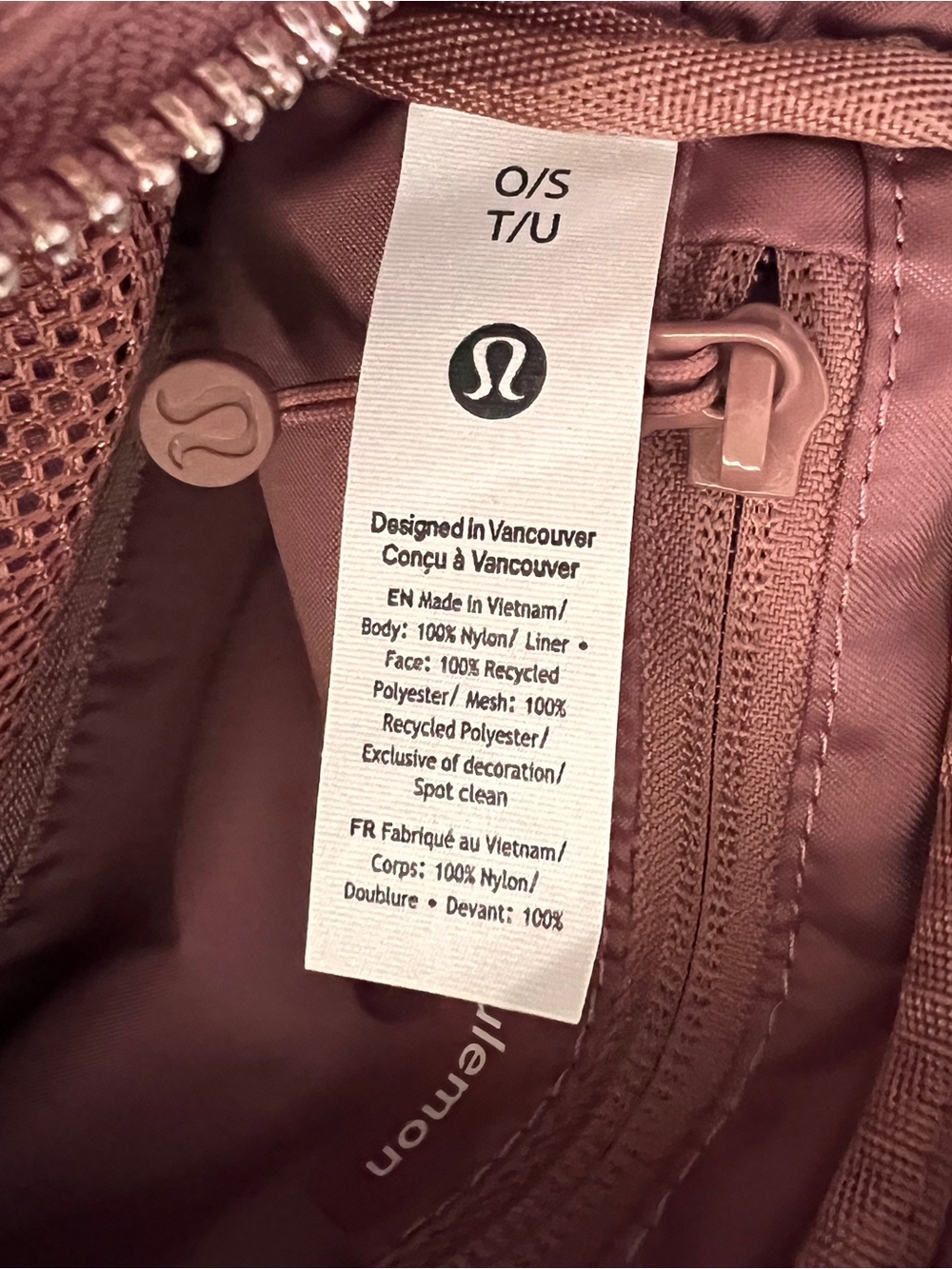 lululemon athletica Everywhere Crossbody Bag 2L Metal Hardware in Dusty Rose - Picture 8 of 11